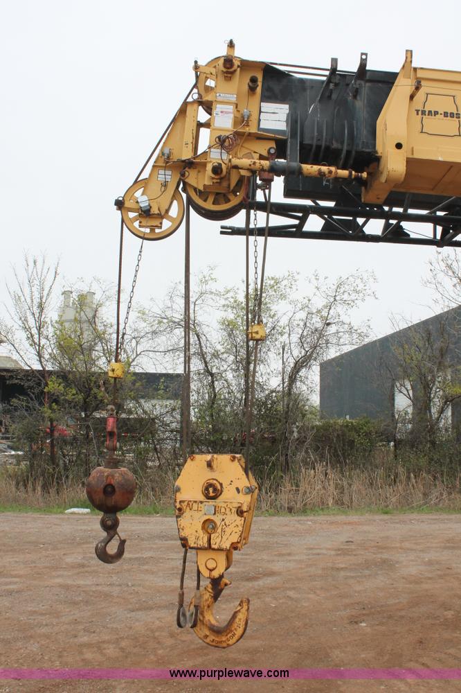 image for item H5841 1997 Grove RT750 rough terrain crane