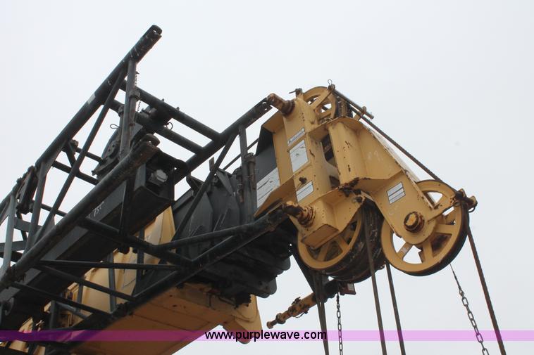 image for item H5841 1997 Grove RT750 rough terrain crane