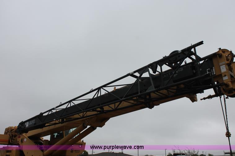 image for item H5841 1997 Grove RT750 rough terrain crane