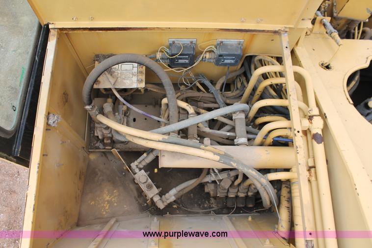 image for item H5841 1997 Grove RT750 rough terrain crane