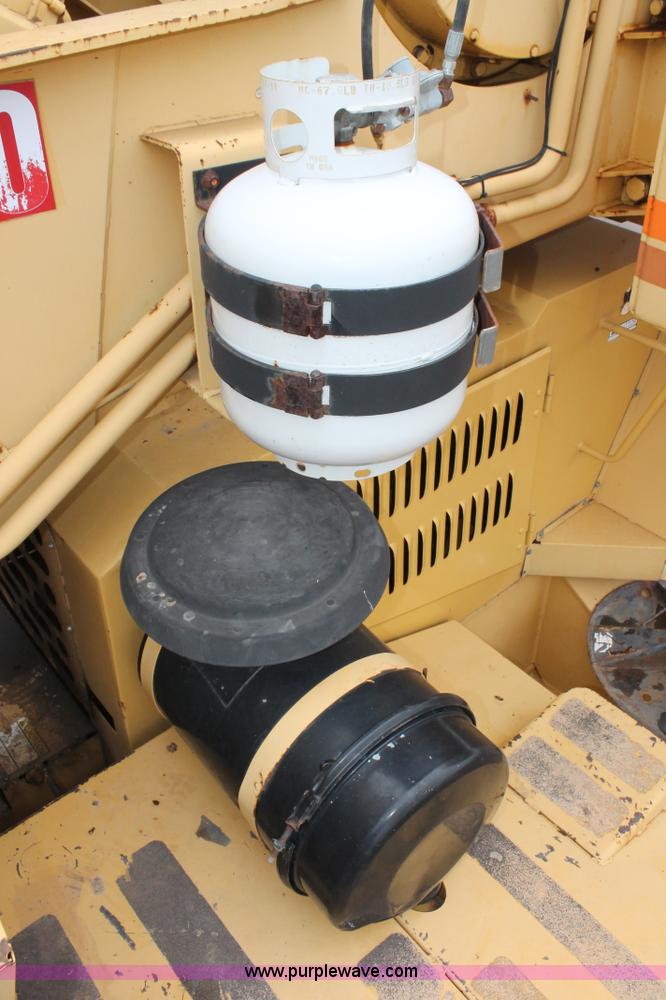 image for item H5841 1997 Grove RT750 rough terrain crane