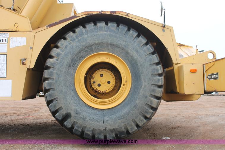 image for item H5841 1997 Grove RT750 rough terrain crane