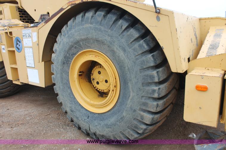 image for item H5841 1997 Grove RT750 rough terrain crane