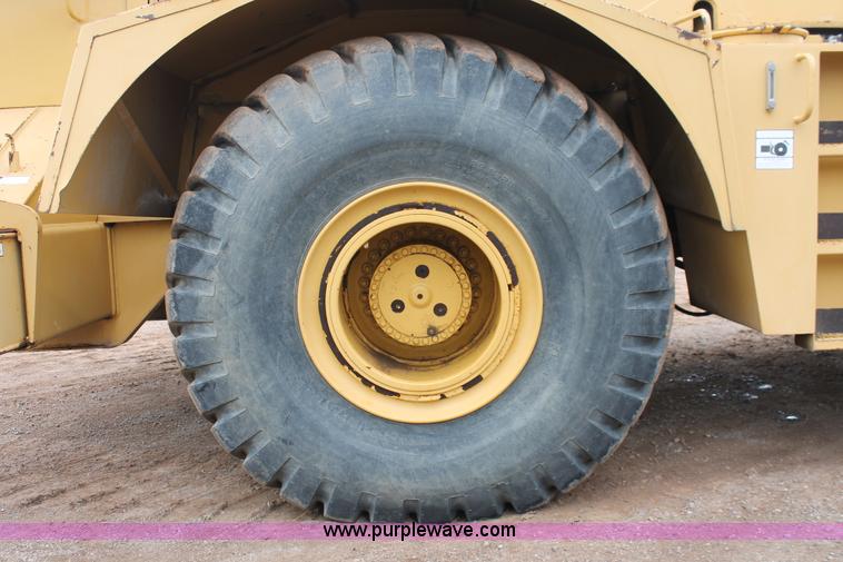 image for item H5841 1997 Grove RT750 rough terrain crane