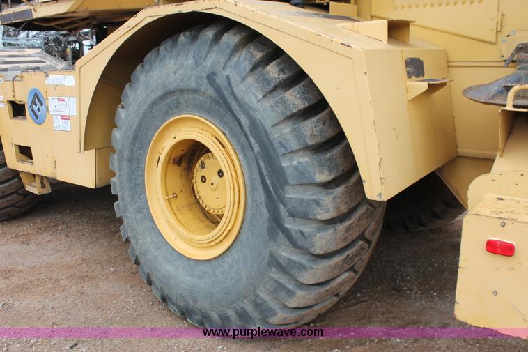 image for item H5841 1997 Grove RT750 rough terrain crane