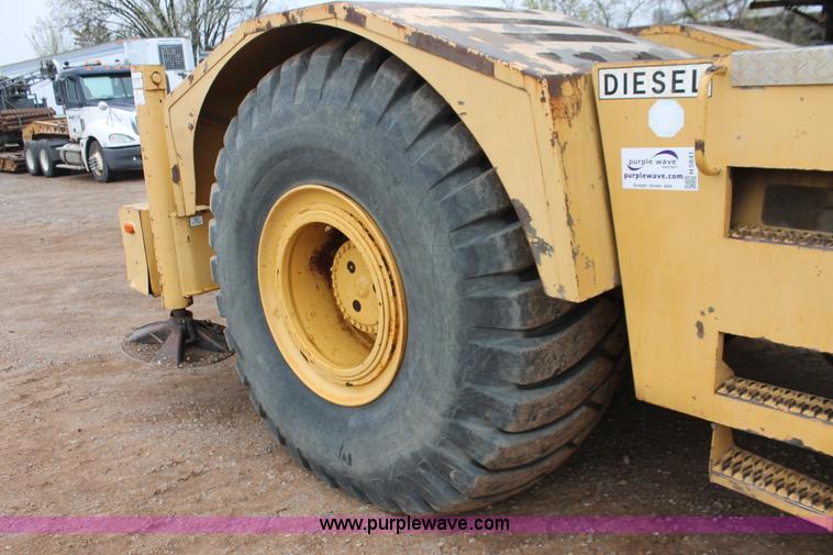 image for item H5841 1997 Grove RT750 rough terrain crane