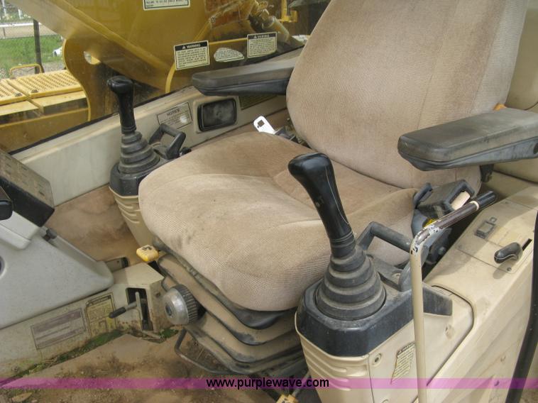 image for item H8534 1994 Caterpillar 325L excavator