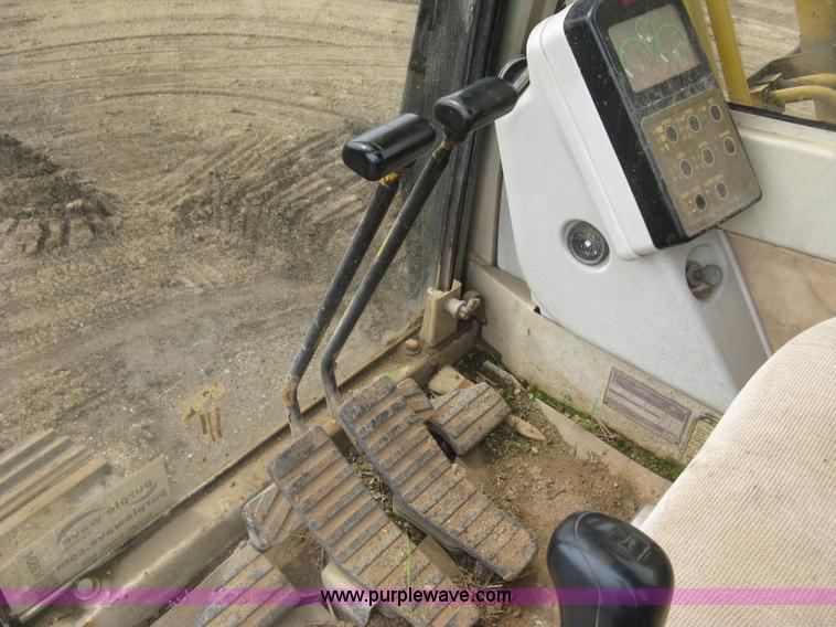 image for item H8534 1994 Caterpillar 325L excavator