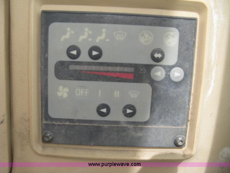 image for item H8534 1994 Caterpillar 325L excavator