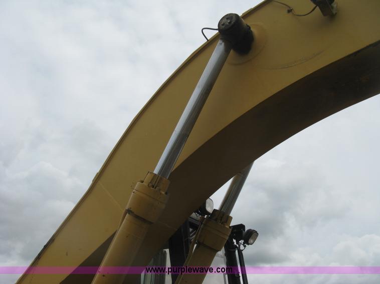 image for item H8534 1994 Caterpillar 325L excavator