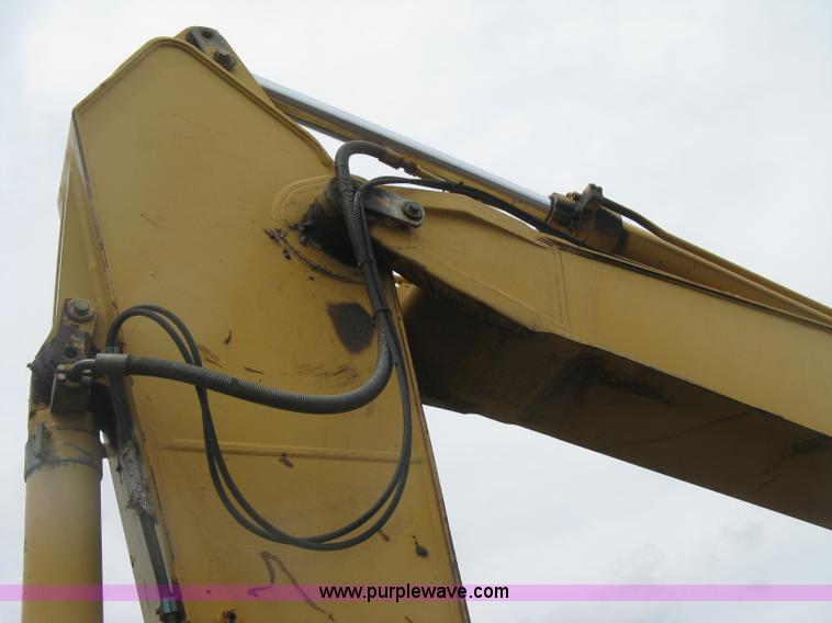 image for item H8534 1994 Caterpillar 325L excavator
