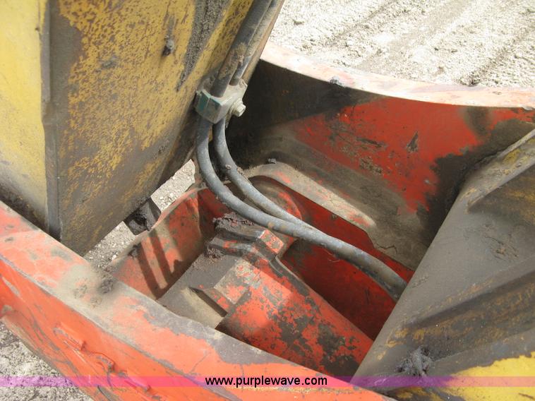 image for item H8534 1994 Caterpillar 325L excavator