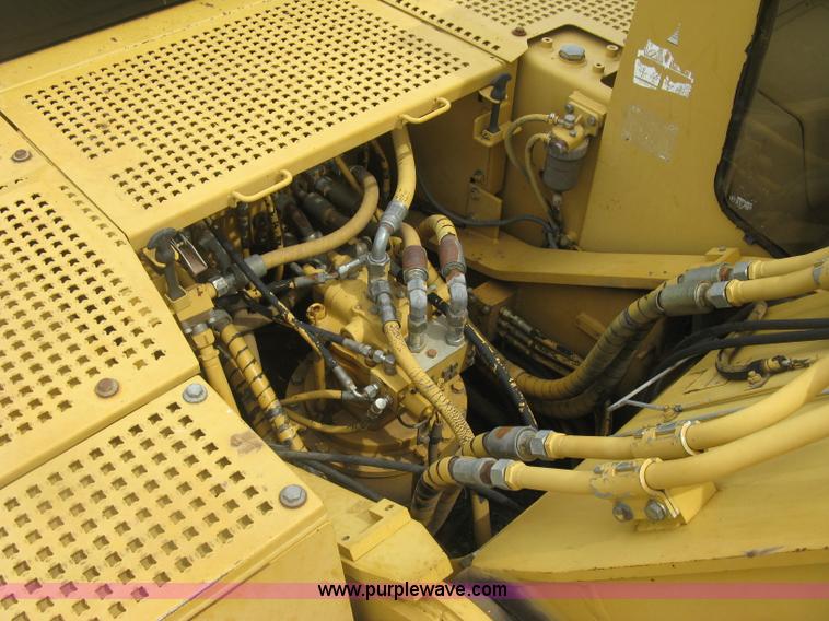image for item H8534 1994 Caterpillar 325L excavator