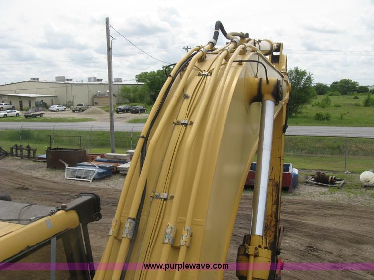 image for item H8534 1994 Caterpillar 325L excavator