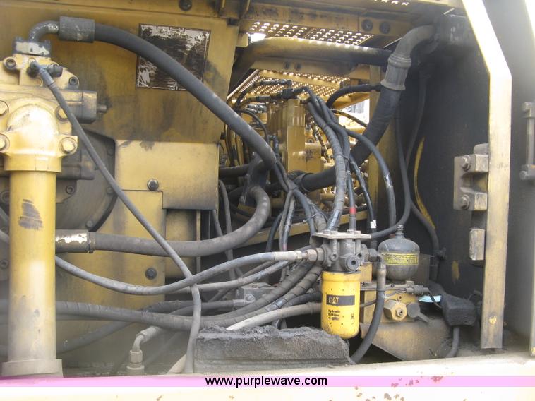 image for item H8534 1994 Caterpillar 325L excavator