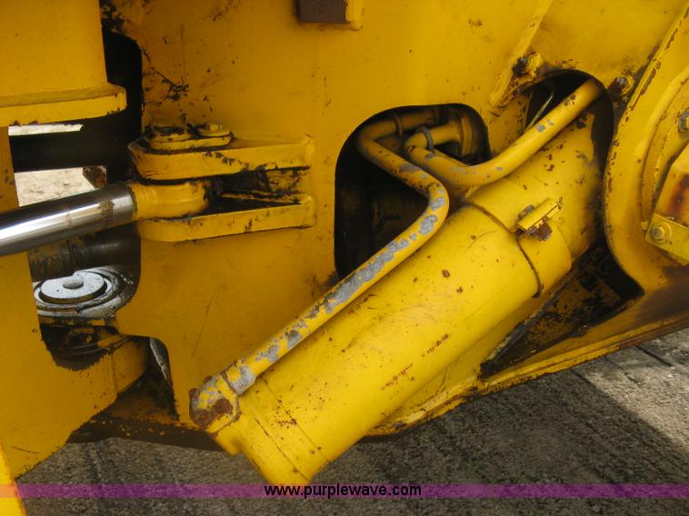 image for item H8535 Michigan L90 wheel loader