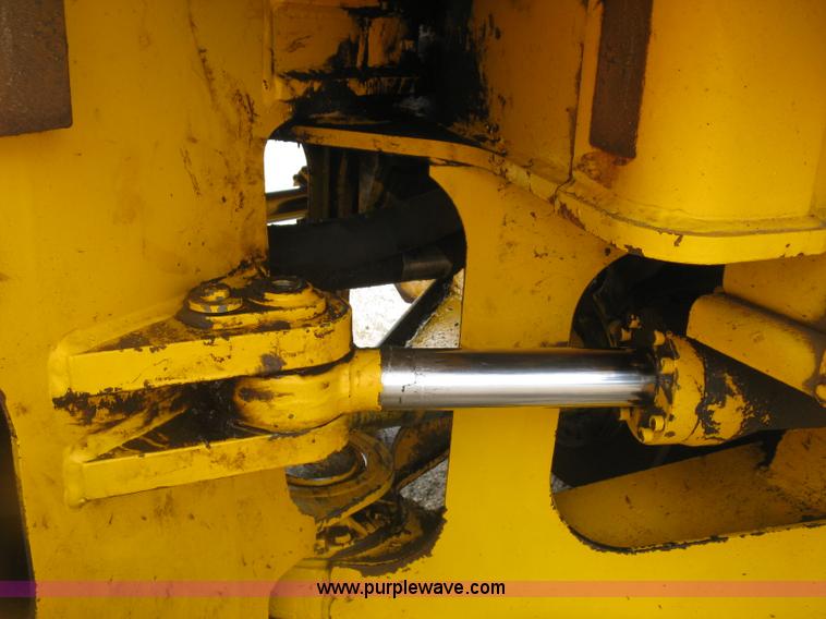 image for item H8535 Michigan L90 wheel loader