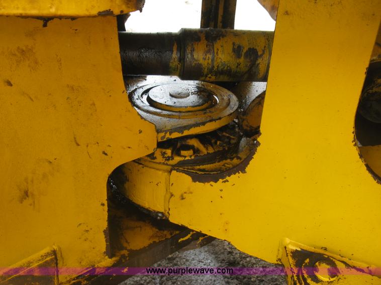 image for item H8535 Michigan L90 wheel loader