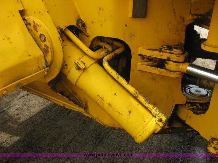 image for item H8535 Michigan L90 wheel loader
