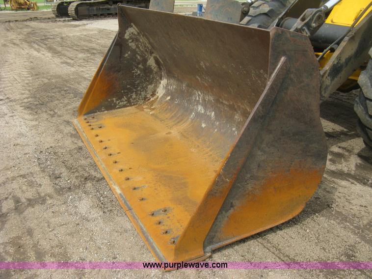 image for item H8535 Michigan L90 wheel loader