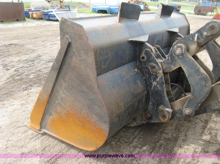 image for item H8535 Michigan L90 wheel loader