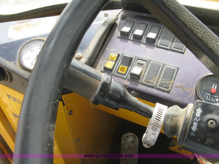 image for item H8535 Michigan L90 wheel loader