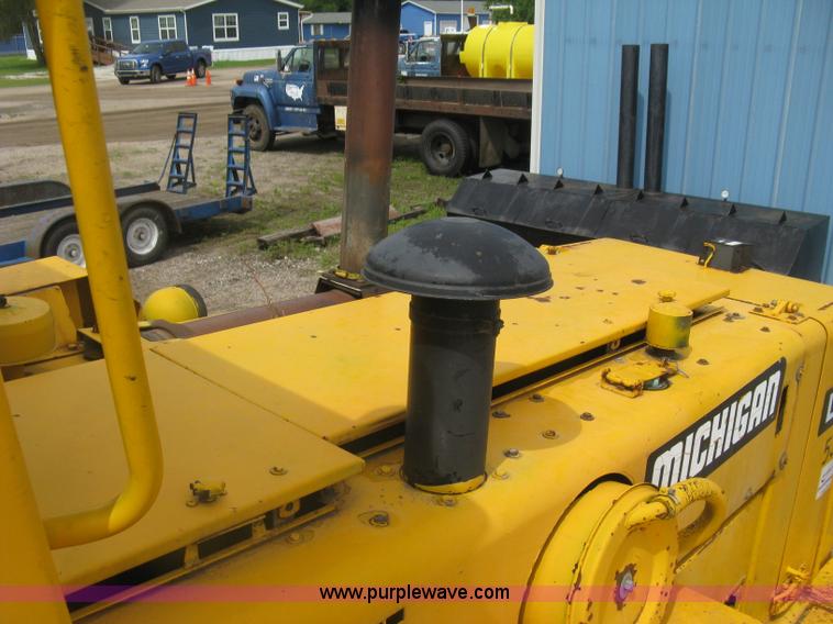 image for item H8535 Michigan L90 wheel loader