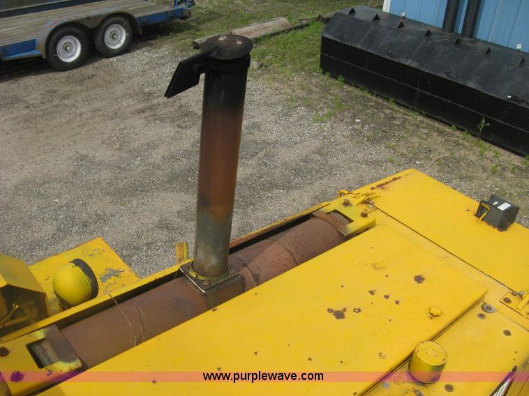 image for item H8535 Michigan L90 wheel loader