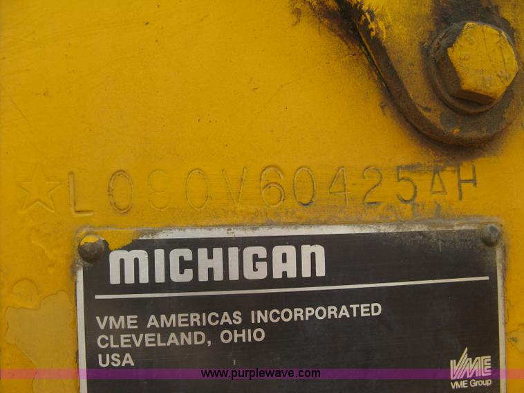 image for item H8535 Michigan L90 wheel loader