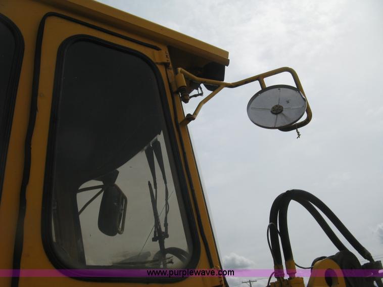 image for item H8535 Michigan L90 wheel loader