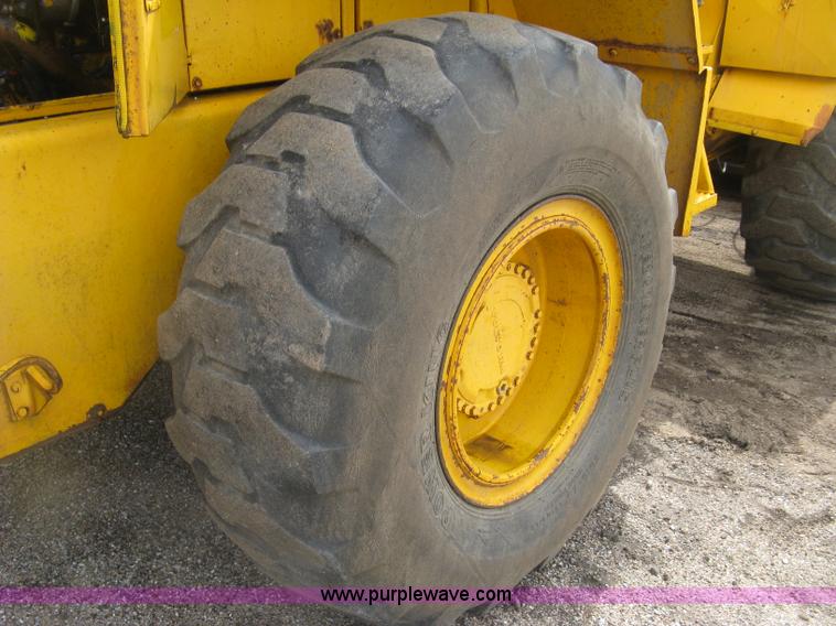 image for item H8535 Michigan L90 wheel loader