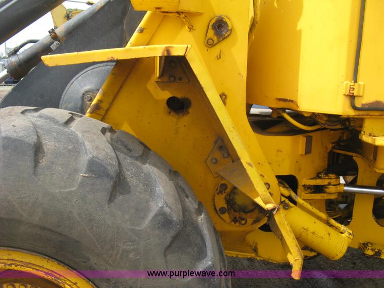 image for item H8535 Michigan L90 wheel loader