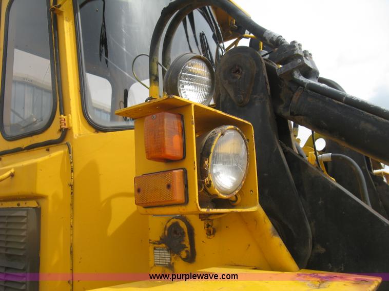 image for item H8535 Michigan L90 wheel loader