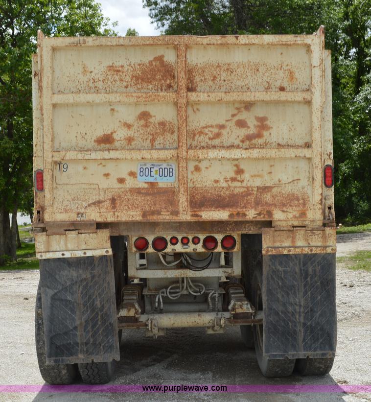 image for item I4520 1996 Western dump bed trailer
