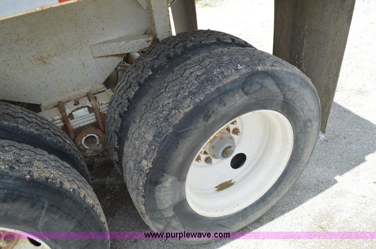 image for item I4520 1996 Western dump bed trailer