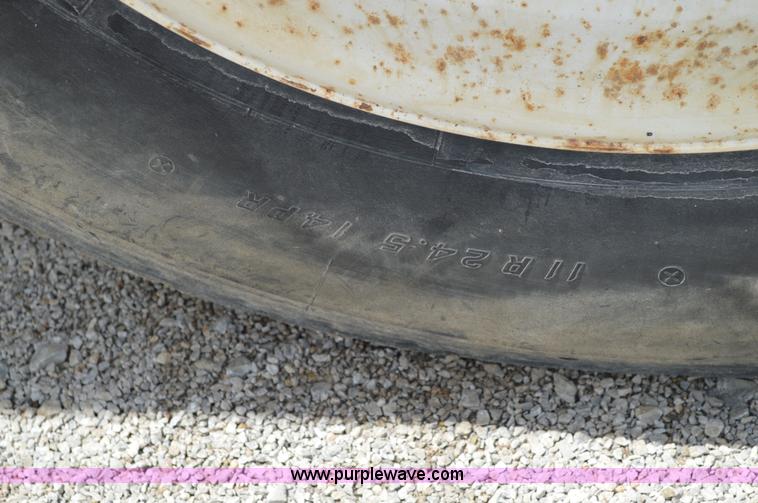 image for item I4520 1996 Western dump bed trailer