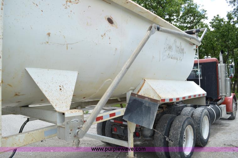 image for item I4520 1996 Western dump bed trailer