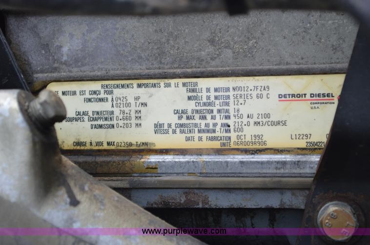 image for item I4521 1993 Peterbilt 378 semi truck