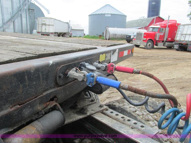 image for item J1767 1995 Trail King TK70MG-482 equipment trailer