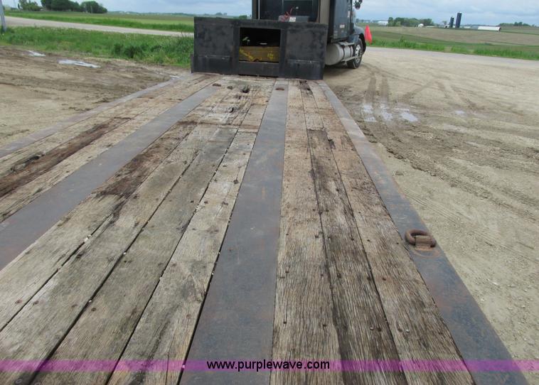 image for item J1767 1995 Trail King TK70MG-482 equipment trailer