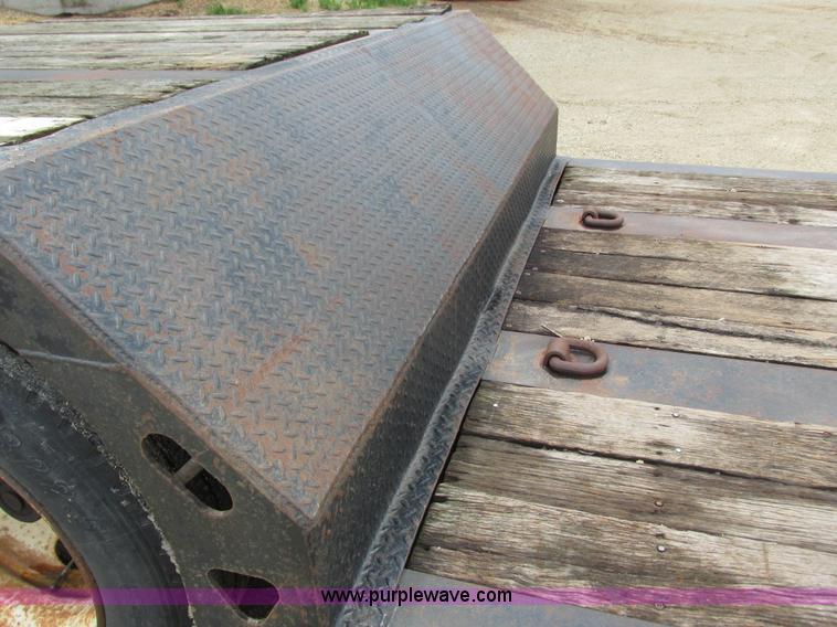 image for item J1767 1995 Trail King TK70MG-482 equipment trailer