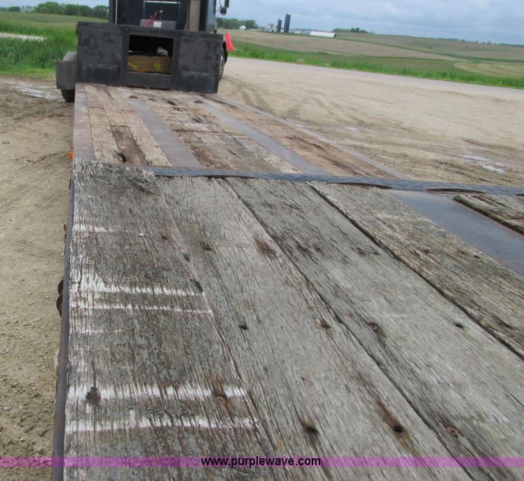 image for item J1767 1995 Trail King TK70MG-482 equipment trailer