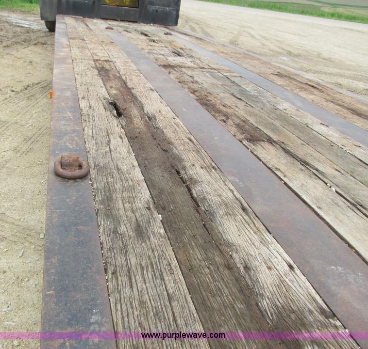 image for item J1767 1995 Trail King TK70MG-482 equipment trailer