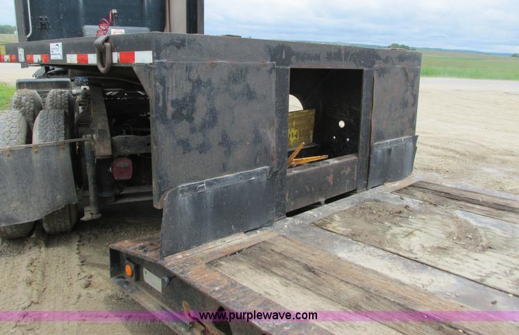 image for item J1767 1995 Trail King TK70MG-482 equipment trailer