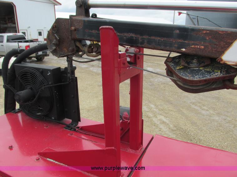 image for item J1768 2000 GMC C7500 service truck with crane