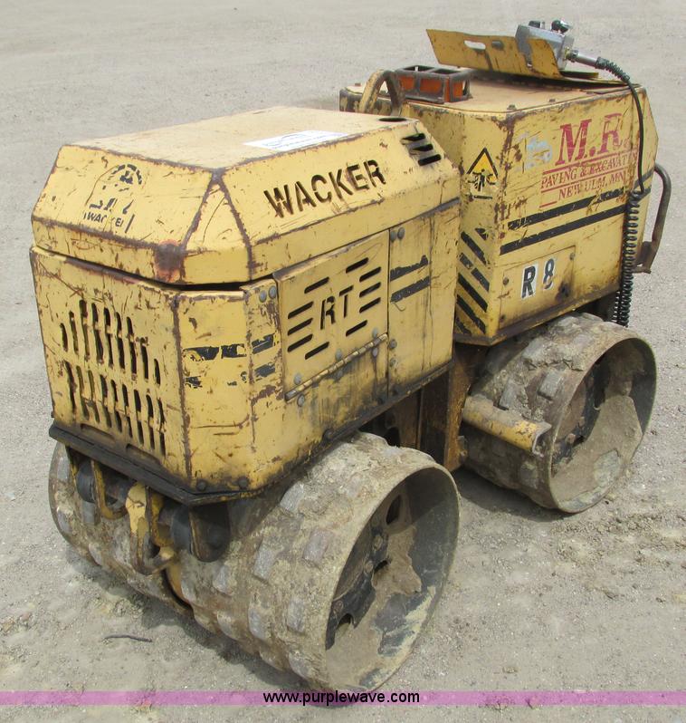 image for item J1770 Wacker RT820 vibratory trench compactor