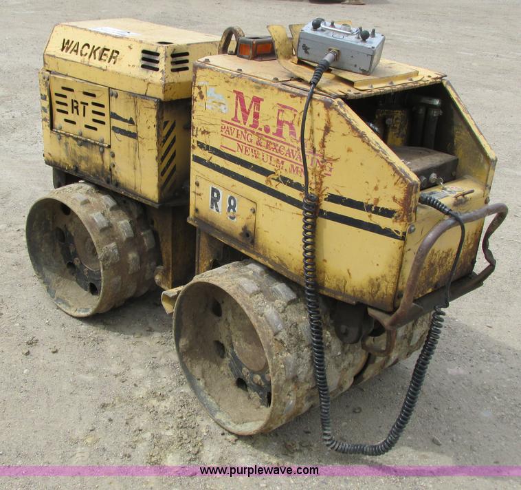 image for item J1770 Wacker RT820 vibratory trench compactor