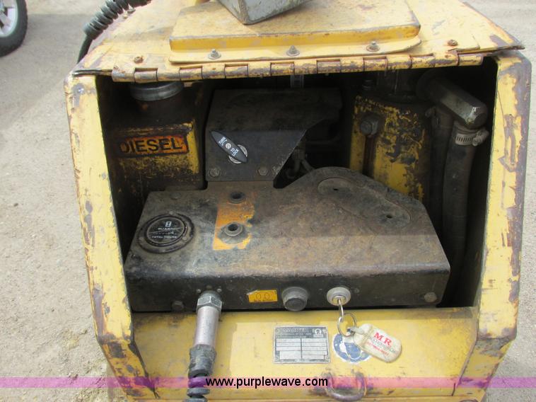 image for item J1770 Wacker RT820 vibratory trench compactor