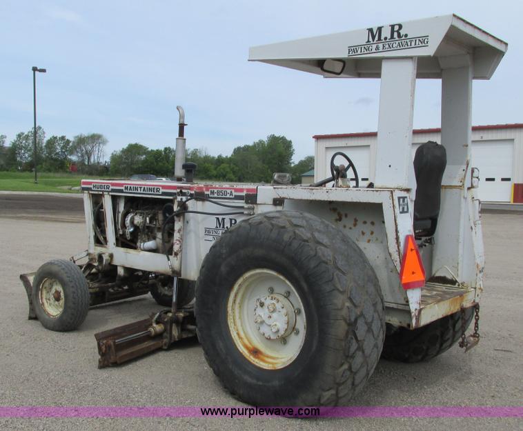 image for item J1773 Huber M-850-A maintainer