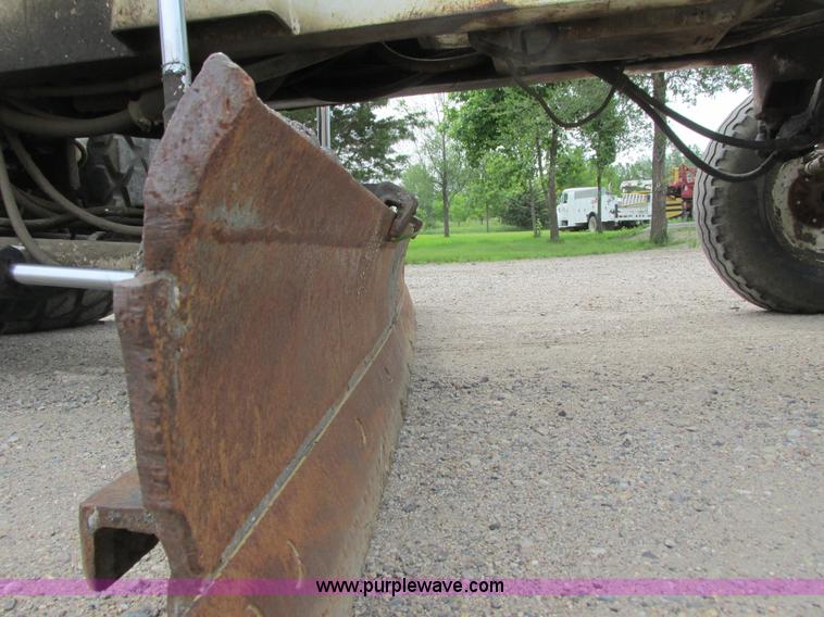 image for item J1773 Huber M-850-A maintainer